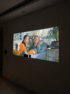 Mi Casa Amore - Cozy 2BHK with Projector