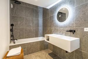 Superb terrace apartment in Monaco-Beausoleil