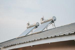 Ndeke Apartments Guesthouse in Meanwood Ndeke, Lusaka near KKIA - Fast wifi, solar backup