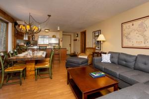 Beaver Village Unit #1124