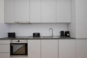 Apartment Krochmalna Browary Warszawskie with Air Conditioning and Parking by Renters Prestige