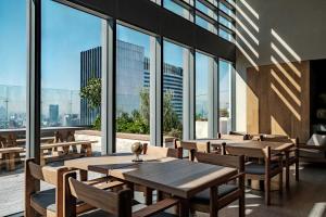 Luxury Studio - Revolution Monument View - Gym