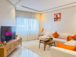 VIVASTAY Casablanca - Bonnat Square Chic Residence - Palmier -