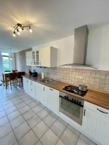 Apartment mit Balkon - Nähe CHIO Aachen