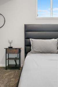 Yellowstone Suite Two Bedroom Free Parking