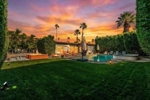 Private oasis | Resort pool | Pet friendly
