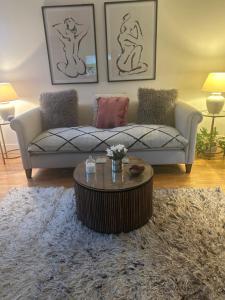 1 bedroom flat in the heart of the Town Centre