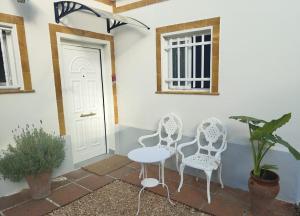 Amplia habitacion independiente con baño privado