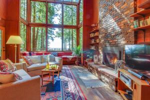 The Redwood House