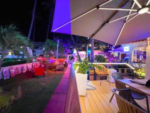 Vacation HOTEL - Bavaro beach CLUB - WIFI - Parking - DUCASSI SUITES STUDIOS - SPA