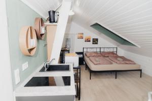 Doppelzimmer 3 Balance - Suhitha´s Gästehaus Villingen-Schwenningen