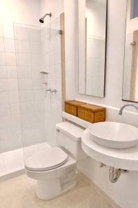 Calamari Homes - Centenario 301 - Walled City