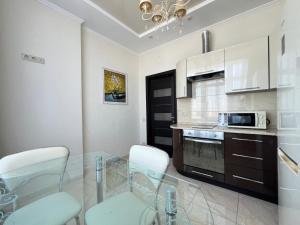 27 Pearl - The Salt House