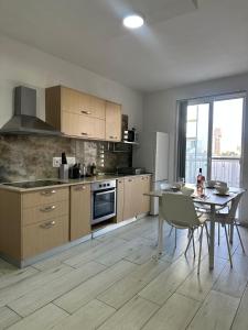 Modern Msida Apartment - Near Waterfront & Marina