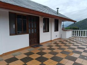 House with a private pool in Balcones del Sumapaz