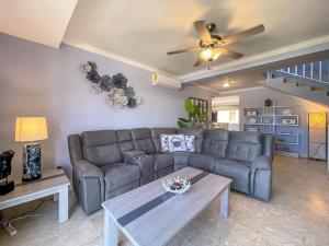 3 level PenthouseHOT TUBocean viewwalkable shop
