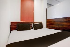 Hotel O Red Rose