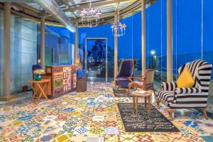 Mosaic Original, Mussoorie