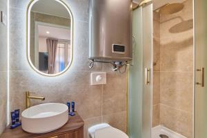Modern Suite Center of Paris Montmartre