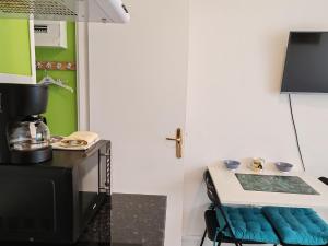 Tropique Studette Proche Tram Porte Jeune