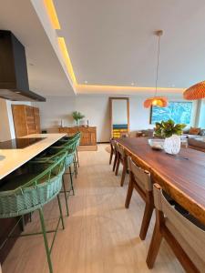 Luxury Oceanfront Aparment Pool Alberca frente al mar
