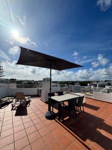 Casa Julio-Rooftop Terrace & Pool 5 Min to Beach