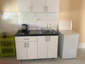 Charming House with private Flower Garden