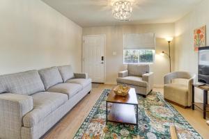 2 Mi to Old Town ABQ! Cozy Desert Retreat