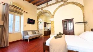 Casa Di Peve Corfu Old Town Historic Venetian Apt