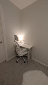 Modern Private Suite - Quiet & Central Winnipeg