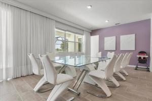 15 Bedrooms15.5 BathroomsVeranda Palms 2521SD