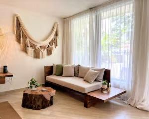 Estudio de lujo 101 con patio en la Zona Romántica