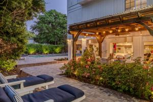 6 BR near Beach - Private Pool - Fenced In w Pets