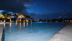 Panorama Lake 1 habitación piscina y gym