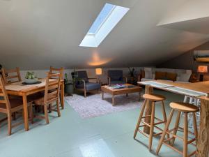Kinsol Hideaway