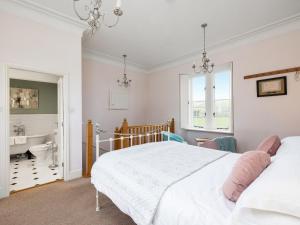 School Cottage