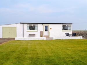 Mid Bishopton Cottage - Uk10910