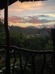 Sigiriya Rock Gate Tree House