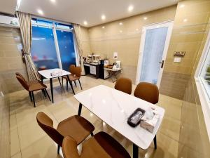 GreenStay Hotel & Apartment