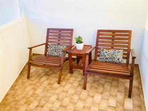 Spacious and sunny beach apartament