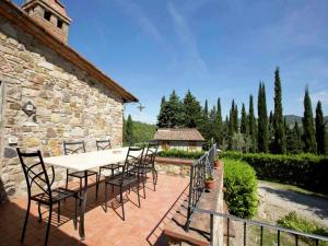 Pretty farmhouse with terrace