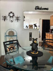 Doug and Cindys Bears Den