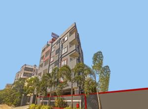 Townhouse Hotel White Orchid Inn