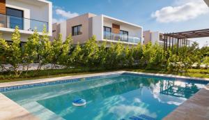 Luxury 3 dormitorios Villa No8 in Vista Cana Gym & Private Pool