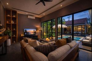 Villa Olive by DVH Luxe Retreats 3 Bedroom Tropical Pavilion Villa with Private Pool Canggu Bali