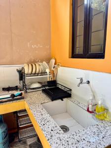 Tahanan by Isla x Modern 2BR House with Parking near Airport