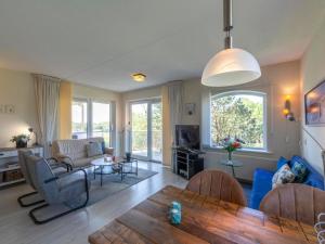 Cozy Dune-View Apartment