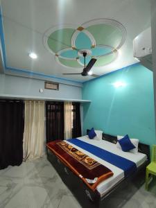 Shri Sita Vallabh Pad Chhaya