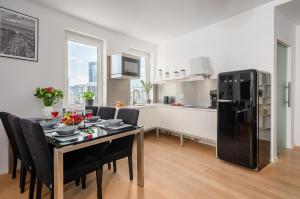 Lumina apart with parking in Warsaw center