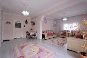 Ipek Esintisi House